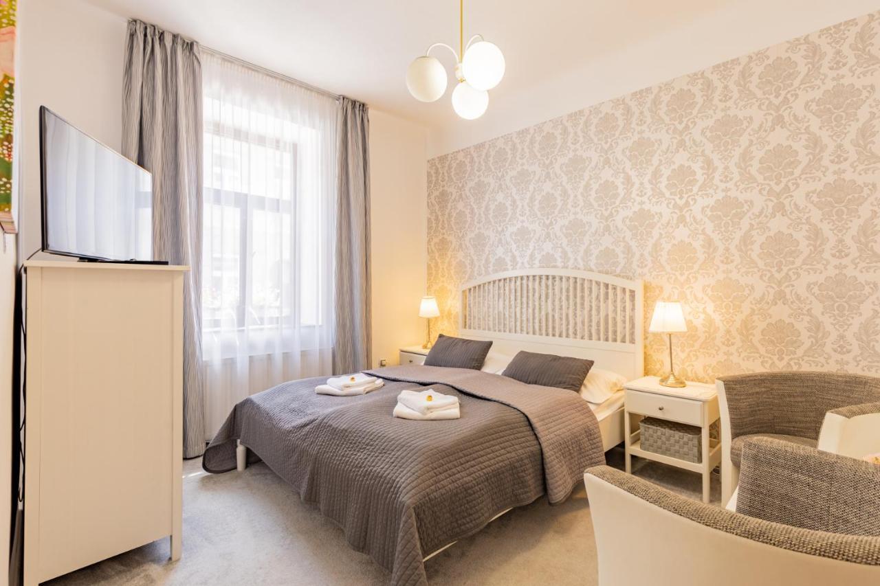 Hotel Amadeus Ческе-Будеёвице Экстерьер фото
