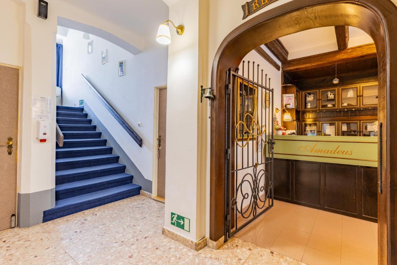 Hotel Amadeus Ческе-Будеёвице Экстерьер фото